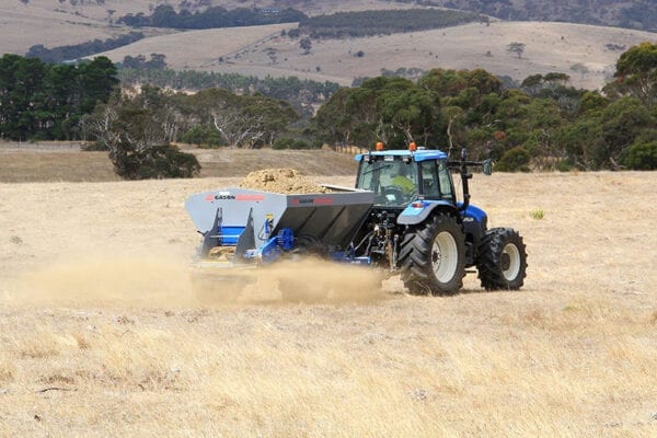 Superior Spreaders - 5030 & 7370 Models - Image 3